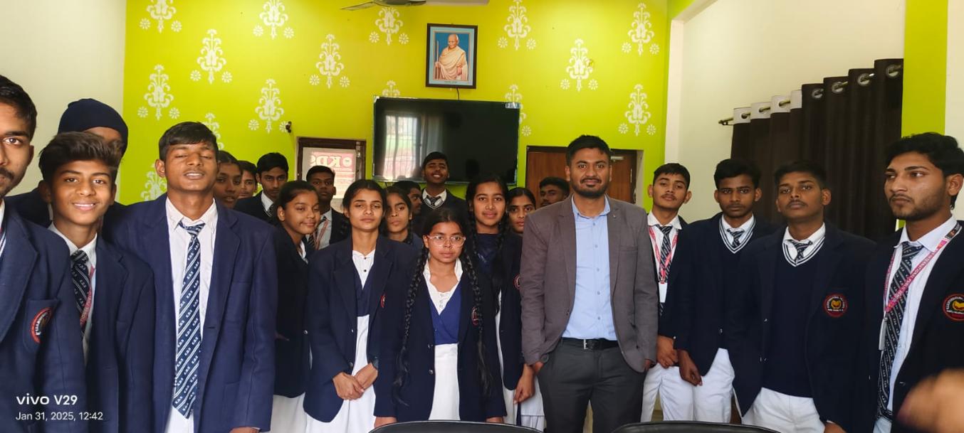 WhatsApp Image 2025-05-17 at 9.59.07 PM (1)